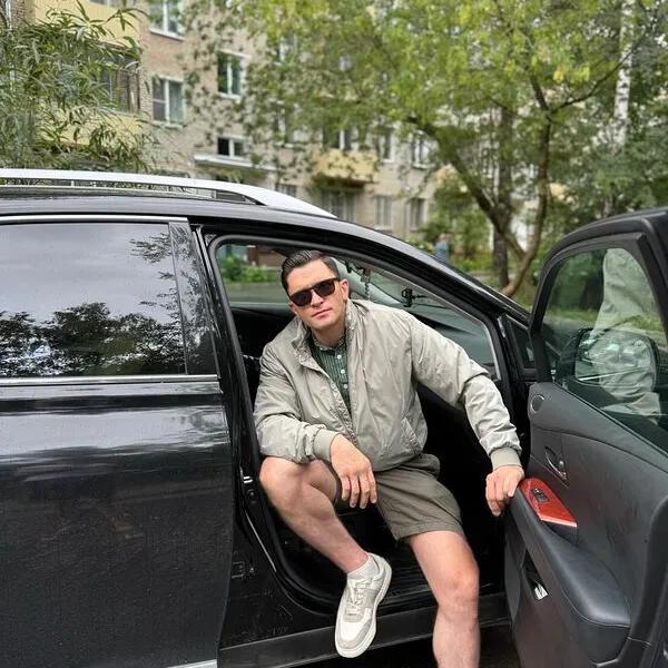 Виктор